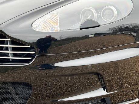 Aston Martin DBS V12 VOLANTE CARBON BLACK EDITION 19