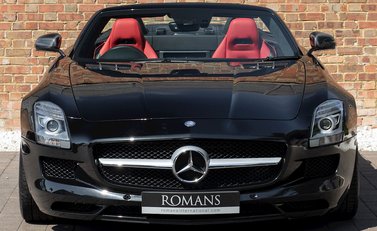 Mercedes-Benz SLS AMG Roadster 4