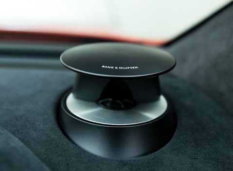 Aston Martin V12 Vantage S Roadster 27