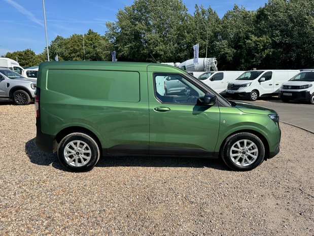 Ford Transit Courier Petrol SWB L1H1 Low Roof Limited Air Con Alloys Sensors EURO 6 4