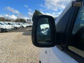 Vauxhall Vivaro SWB L1H1 F2700 Dynamic Air Con Sensors EURO 6 NO VAT 11