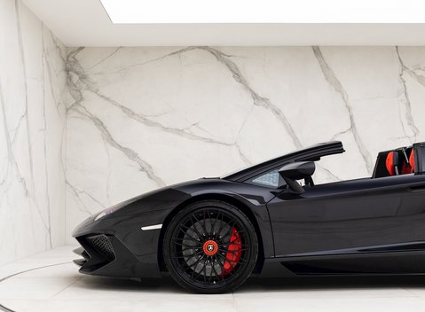 Lamborghini Aventador SV LP 750-4 Roadster 34