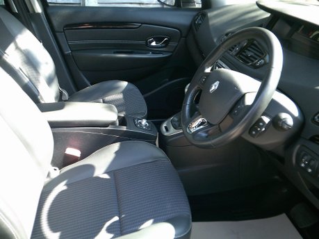 Renault Grand Scenic DYNAMIQUE NAV DCI ONLY 35,000 MILES FROM NEW 5