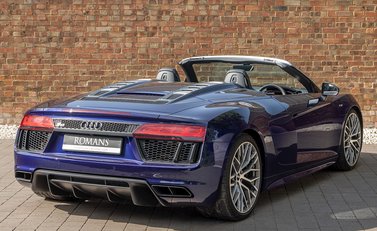 Audi R8 V10 Spyder 7