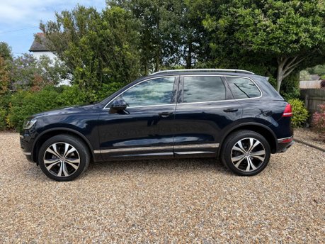 Volkswagen Touareg 3.0 TDI V6 BlueMotion Tech R-Line Tiptronic 4WD Euro 6 (s/s) 5dr 5