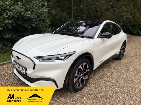 Ford Mustang Mach e 4wd premium 1