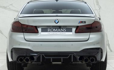 BMW M5 Competition 5