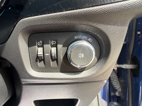 Vauxhall Corsa 1.2 Corsa SE Premium 5dr 35