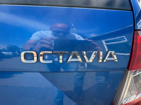 Skoda Octavia ELEGANCE TDI CR DSG 16