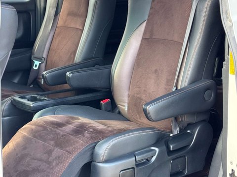 Toyota Alphard V6 4WD TOWBAR 68