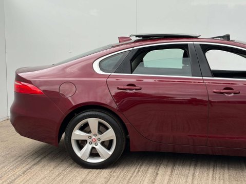 Jaguar XF 2.0 XF Portfolio D AWD Auto 4WD 4dr 13