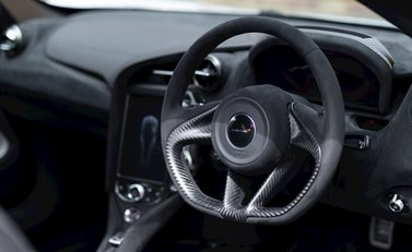 McLaren 720S Performance 13