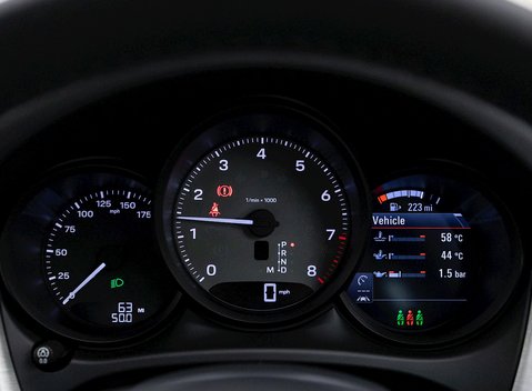 Porsche Macan S 17