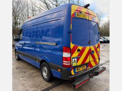 Mercedes-Benz Sprinter 2.1 314 CDi Panel Van 5dr Diesel Manual RWD L2 H3 (213 g/km, 140 bhp) 17