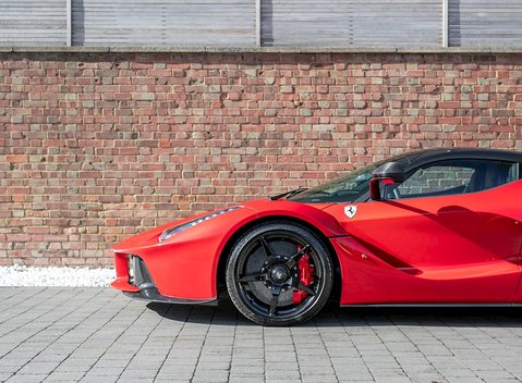 Ferrari LaFerrari 21