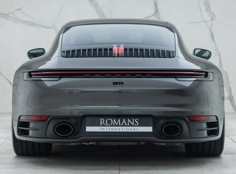 Porsche 911 Carrera S (992) 5