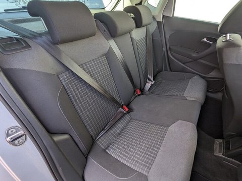 Volkswagen Polo SEL TSI DSG 17
