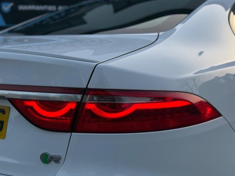 Jaguar XF 2.0d R-Sport Auto Euro 6 (s/s) 4dr 33