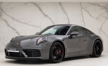 Porsche 911 Carrera GTS (992) 6