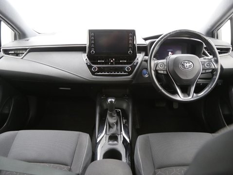 Toyota Corolla 1.8 VVT-h Icon Tech Touring Sports CVT Euro 6 (s/s) 5dr 9