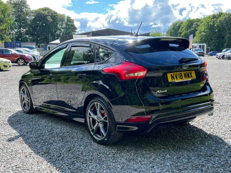 Ford Focus 1.0 Focus ST-Line X 5dr 9