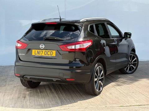 Nissan Qashqai 1.6 Qashqai Tekna dCi CVT 5dr 32