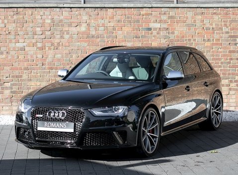 Audi RS4 Avant 6
