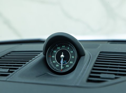 Porsche 911 SPORT CLASSIC (992) 20