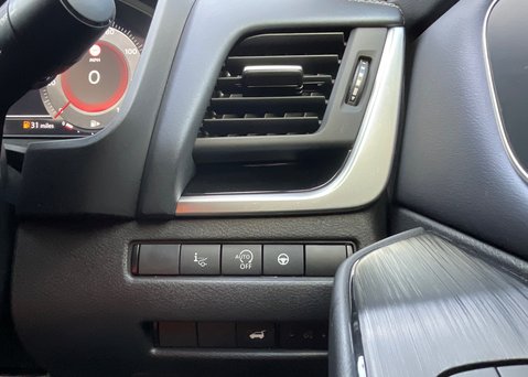 Nissan Qashqai DIG-T TEKNA MHEV 22