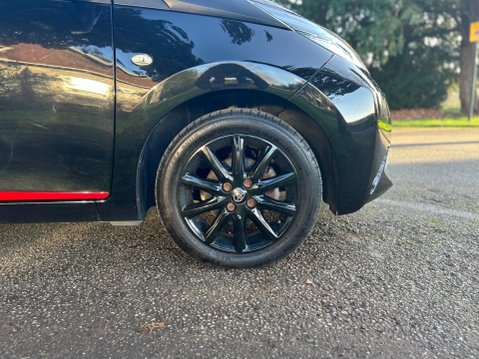 Toyota Aygo VVT-I X-PRESS X-SHIFT 35