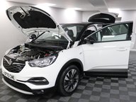 Vauxhall Grandland X SRI NAV 16