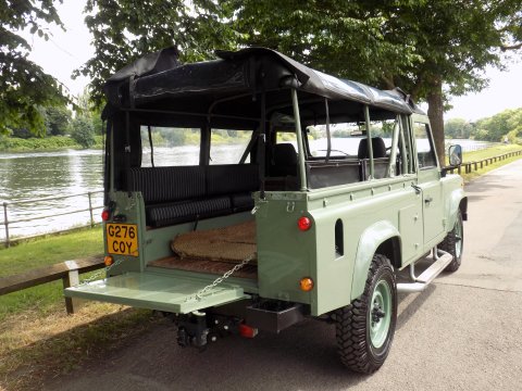 Land Rover Defender 110 2.5 Diesel 19