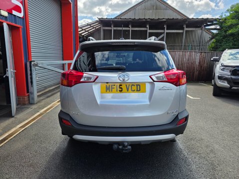Toyota Rav 4 VVT-I INVINCIBLE Auto 7