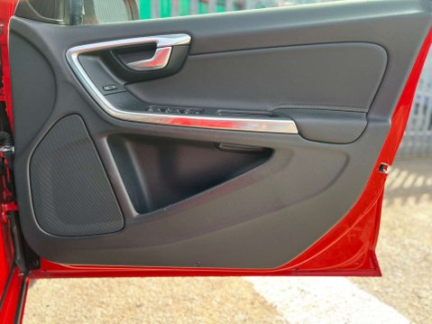 Volvo V60 1.6 V60 R-Design Drive S/S 5dr 41