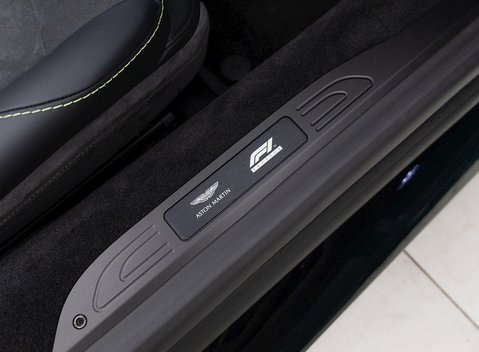 Aston Martin V8 Vantage Roadster F1 Edition 21