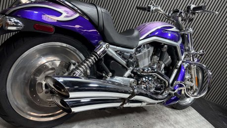 Harley-Davidson V-Rod 1130 2006 24K LONG MOT STUNNING CRUISER CUSTOM BIKE 4