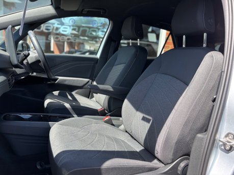 Volkswagen ID.3 Pro 59kWh Match Hatchback 5dr Electric Auto (204 ps) 12