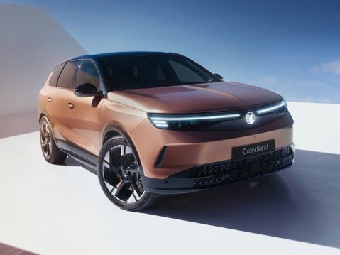 New Grandland 1