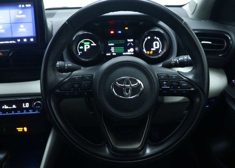 Toyota Yaris 1.5 VVT-h Excel Hatchback 5dr Petrol Hybrid E-CVT Euro 6 (s/s) (116 ps) 19