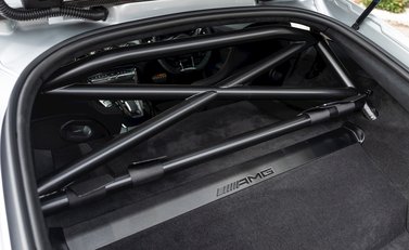 Mercedes-Benz AMG GT R GT R Pro 37