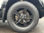 Land Rover Defender 90 D200 Hard Top MHEV 34