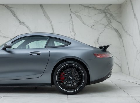 Mercedes-Benz Amg GT S PREMIUM 34