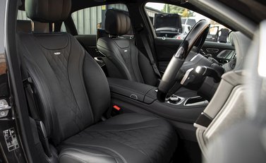 Mercedes-Benz M Class S650 12