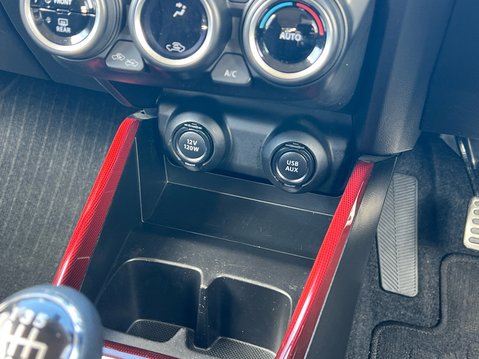 Suzuki Swift SPORT BOOSTERJET MHEV 28