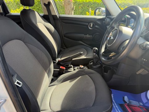 Mini Hatch 1.5 Cooper Euro 6 (s/s) 5dr 12