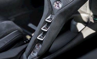 McLaren 720S Performance 17