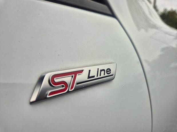 Ford Kuga ST-LINE X EDITION 13