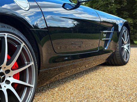 Mercedes-Benz SLS AMG Coupe 23