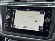 Volkswagen Tiguan 1.5 TSI R-Line Edition DSG Euro 6 (s/s) 5dr 27