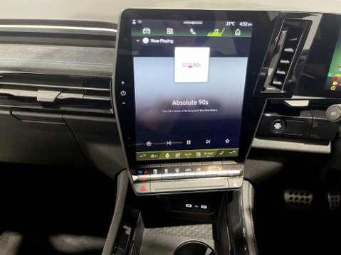 Renault Austral 1.2 E-TECH iconic esprit Alpine SUV 5dr Petrol Hybrid Auto Euro 6 (s/s) (20 19